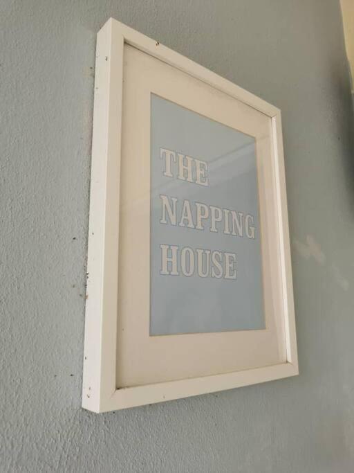 Apartment Cozy Near-beach ~the Napping House 海滨公寓~